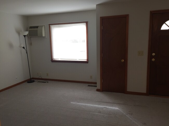 Photo - 19450 Royalton Rd