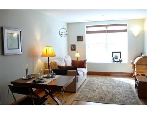 Building Photo - 2440 Massachusetts Ave Unit 8 Rental