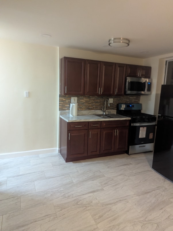 Photo - 208 Howard Ave Unidad 2