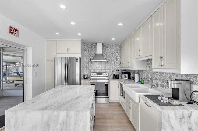 Photo - 821 Harrison St