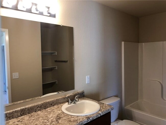 Photo - 602 W Pittsfield