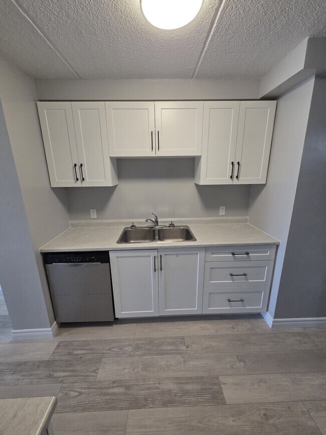 Photo - 251 Erb St. W Unité #1