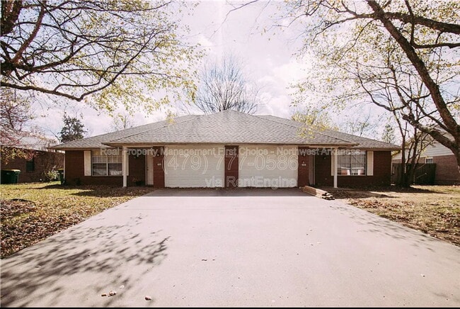 2785 Ruth Ave