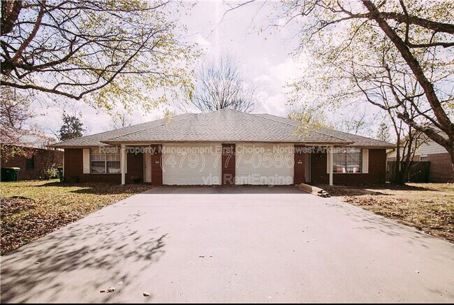 Photo - 2785 Ruth Ave