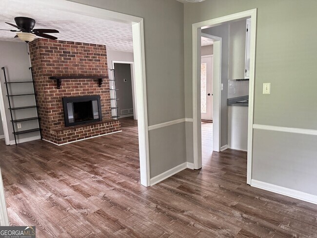 Photo - 1490 Crooked Creek Rd