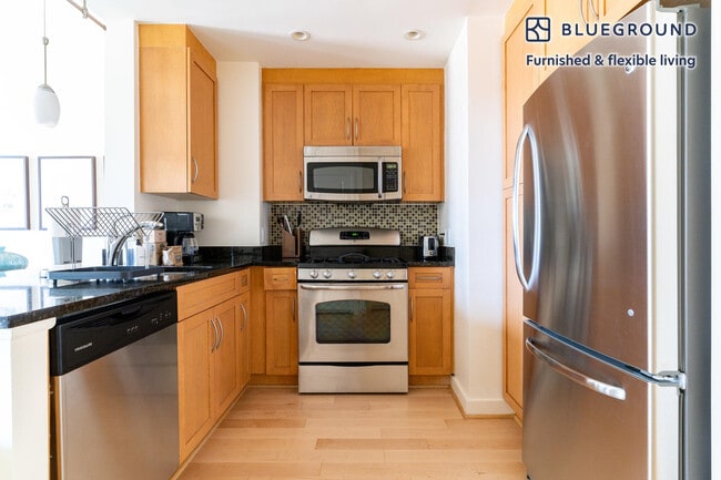 Photo - 1200 N Garfield St Unidad FL6-ID800