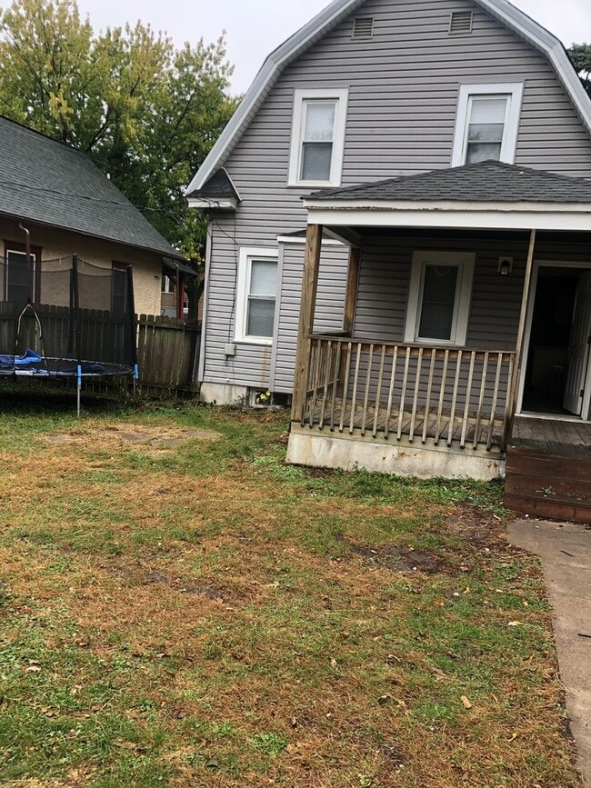 Photo - Coming up 3br Single house