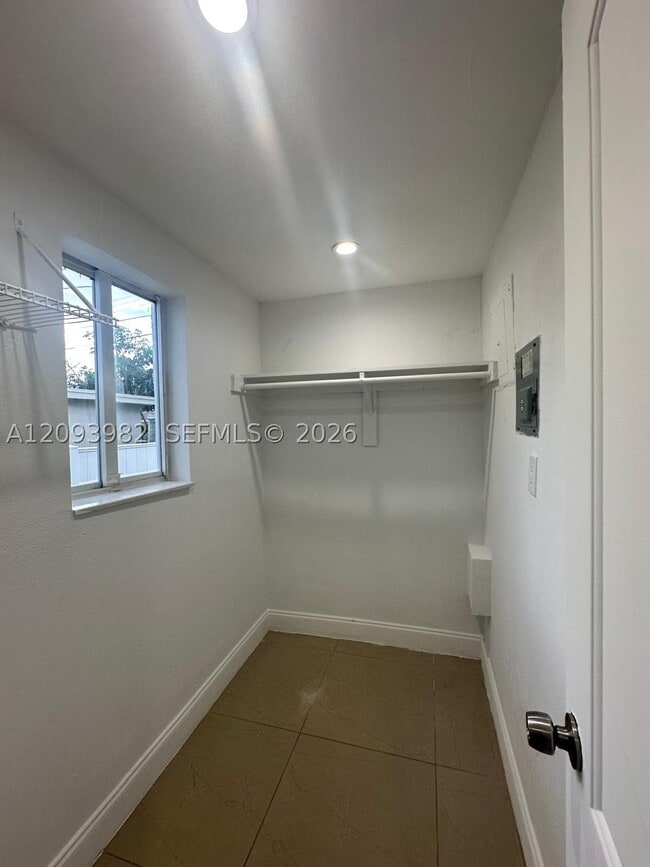 6220 Dawson St Unit 4