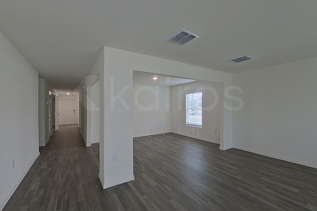 Photo - 21262 Quesada Ave