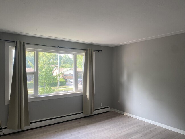 Photo - 1889 Wavell St Unit Upper