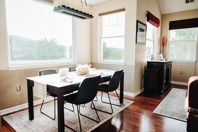 Photo - 631 Eagle Pointe Dr Unidad 631