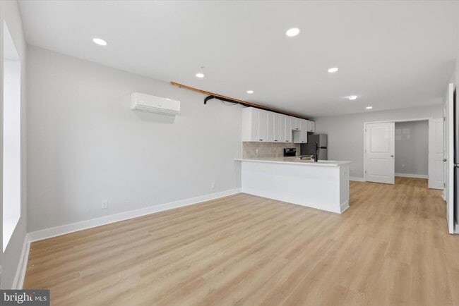 Photo - 7406 Bristol Pike Unit 3