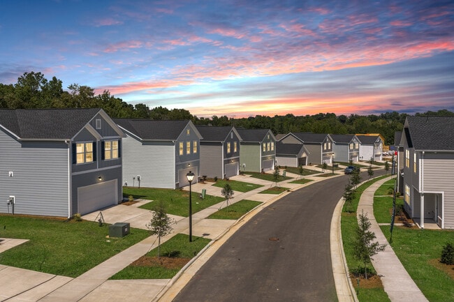Building Photo - The Bend at Cramerton Mills Rental