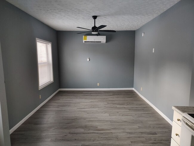 Photo - 609 E Mulberry St Unit 609-2 E Mulberry