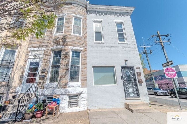 Building Photo - 2608 E Fayette St Unit 2