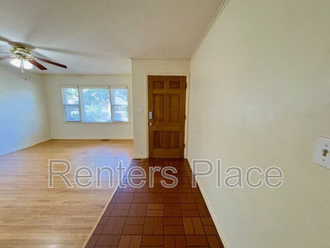 Photo - 5637 S Yorktown Pl