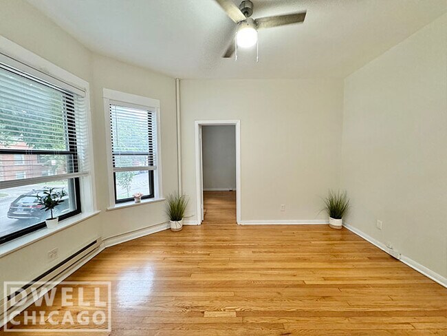 916 W Waveland Ave Unit 1A