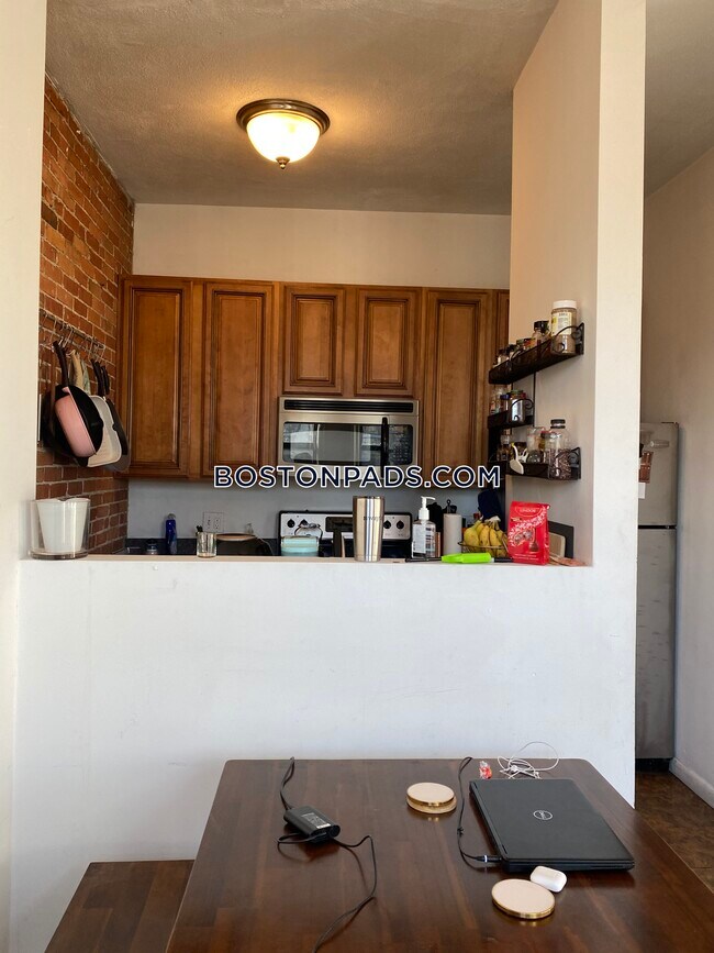 Photo - 23 Cortes St Unit 4