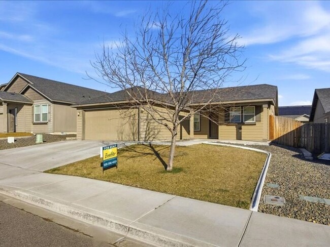 Photo - 9352 W 9th Pl