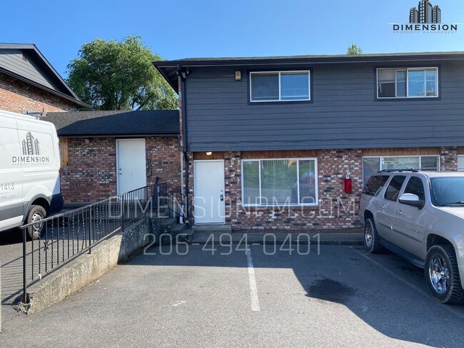 Building Photo - 1601 N. LaVenture Rd