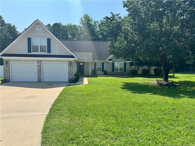 Photo - 130 Hosta Dr House