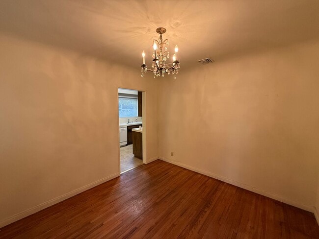 Photo - 3 Bedroom Burbank House in Magnolia Park