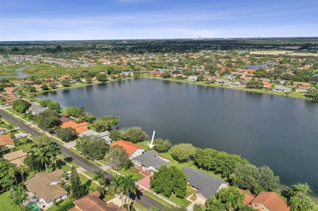 Building Photo - 10225 SW 20th St