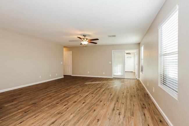 Photo - 18611 North 22nd St