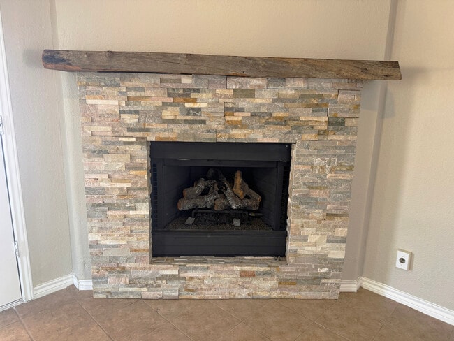 Photo - 5042 Cleves St