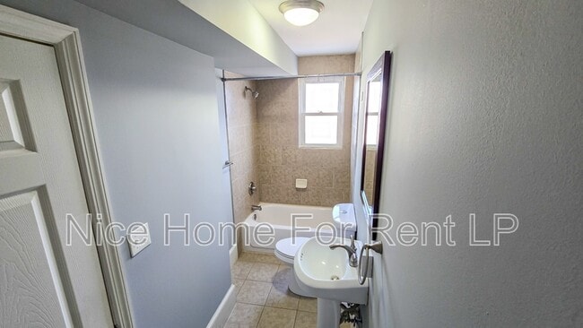 Photo - 64 Simpson Ave