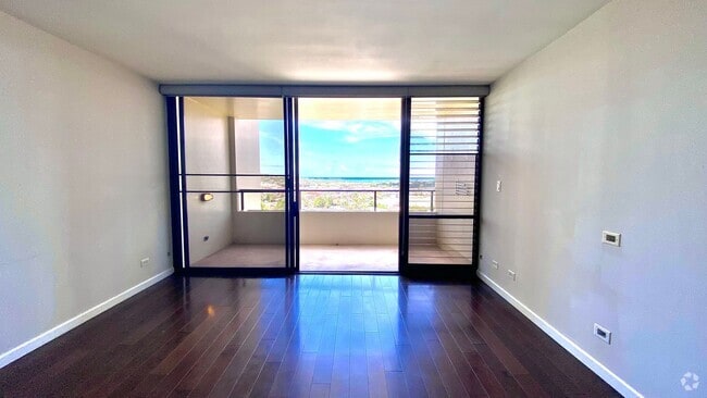Building Photo - AVAILABLE JULY - 2 BED 2 BATH w/ 2 COVERED... Rental
