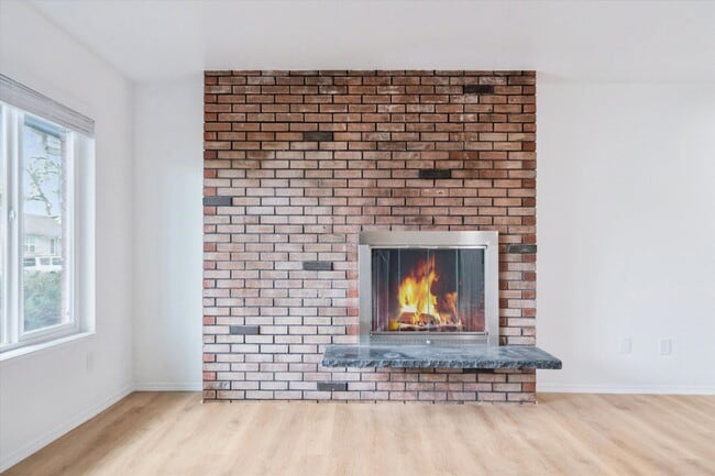 Photo - 5143-5145 SE Knight Unidad 5145