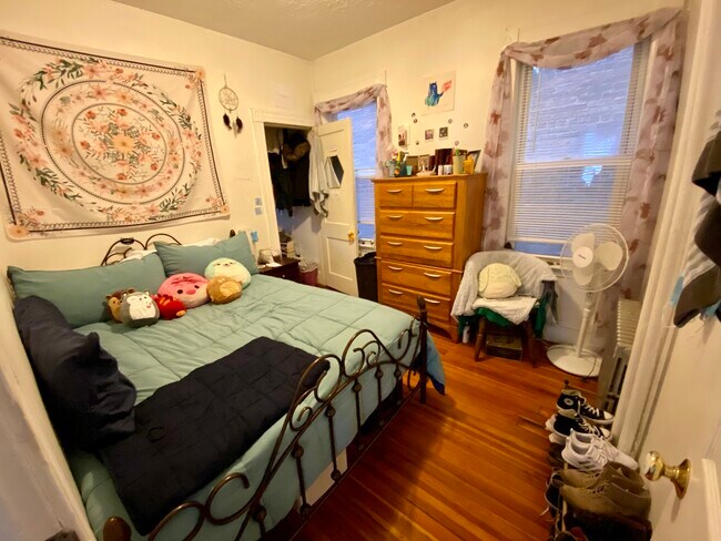 Photo - 162 Kelton St Unidad 1