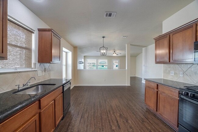Photo - 1313 Honey Blossom Dr