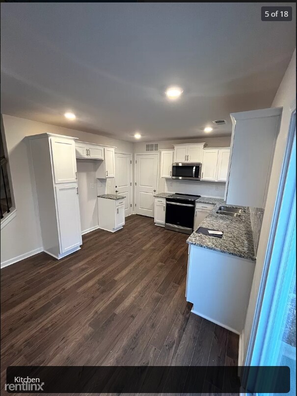 Photo - 3 br, 2.5 bath Triplex - 4 Chambers Garden...