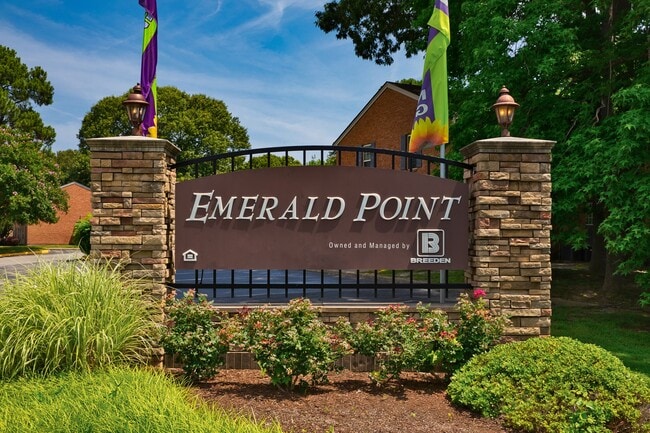 Photo - Emerald Point Apartments & Townhomes