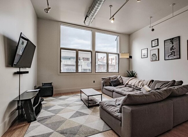 Photo - 15 Brown St Unit 203