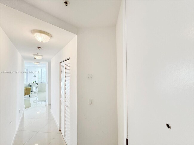 Photo - 1111 SW 1st Ave Unit 3119-N