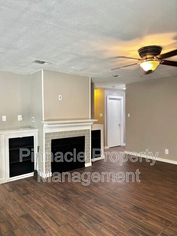 Photo - 1802 High Butte Dr