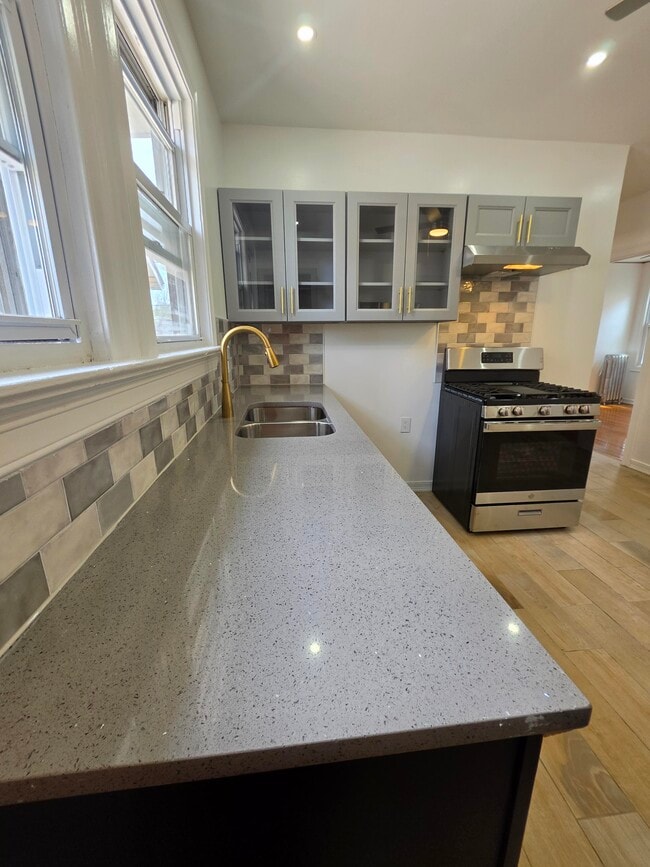 Photo - 68 Prospect Ave Unit Prospect Deluxe