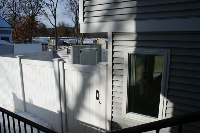 Photo - 25 Meadow Pond Dr Unit A