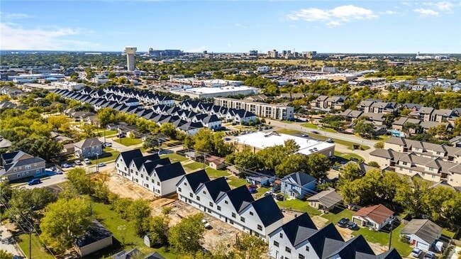 Building Photo - 307B Sterling St