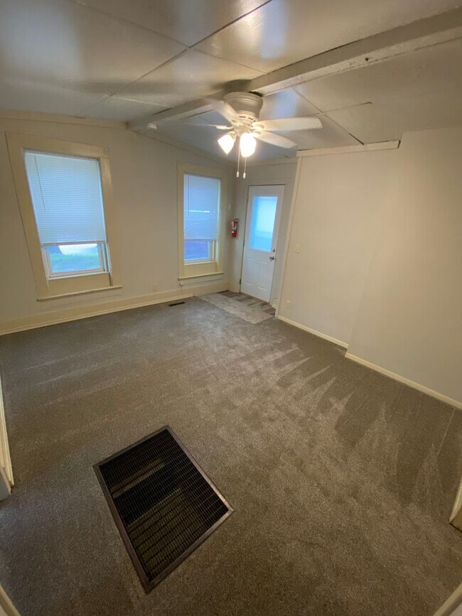 Photo - Main Level 2 Bedroom 1 Bath Unidad RHS 603-#1