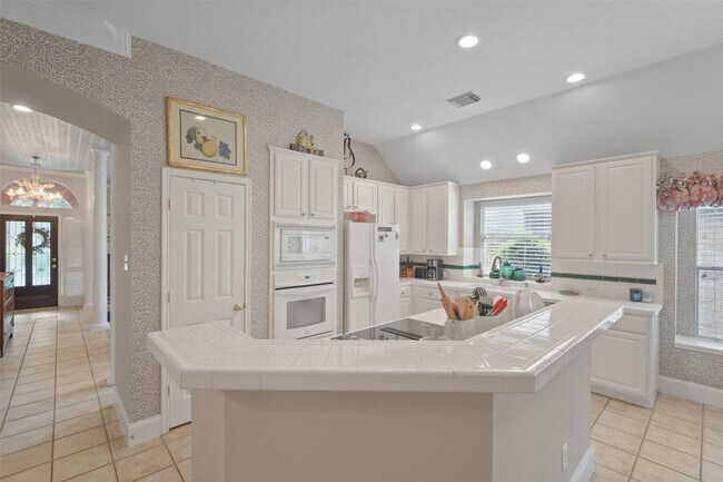 18 Pinery Ridge Pl