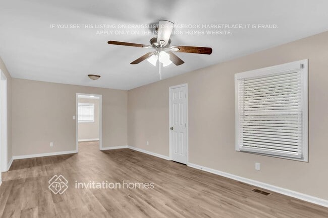 Photo - 2866 Gresham Rd S E