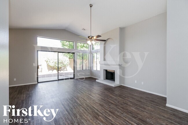 Photo - 306 E Vaughn Ave