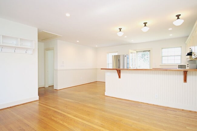 Photo - Charming Home With Fenced Yard