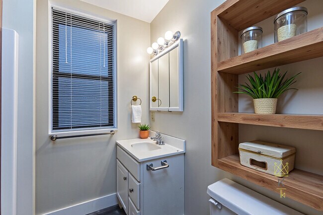 Photo - 1100 Beacon St Unit 3B