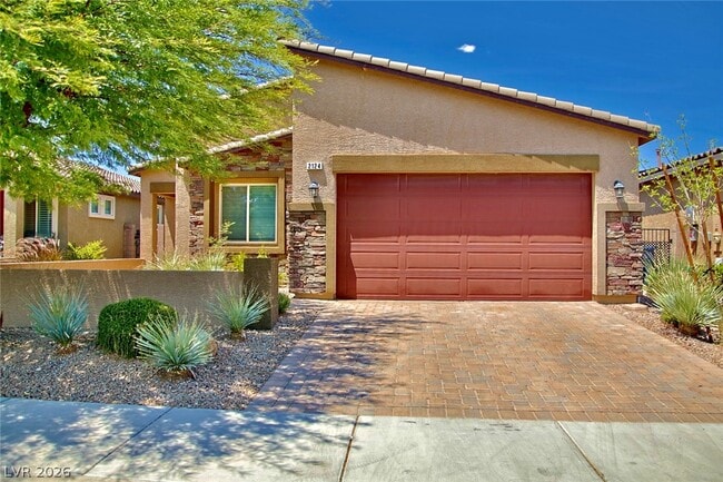 Building Photo - 2124 Del Aqua Ave