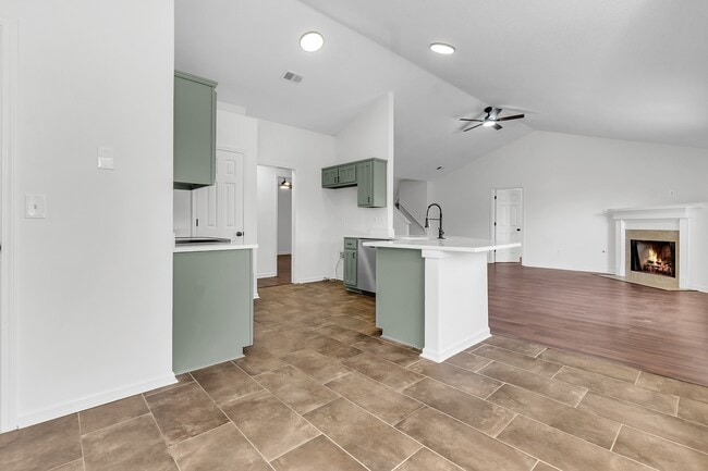 Photo - 8334 Manhatten Dr